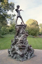 Peter Pan, 1912 (pronssi)