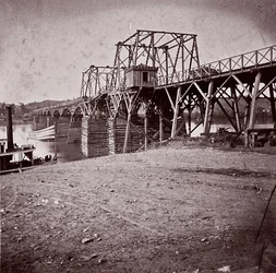 Silta Tennessee-joen yli Chattanoogassa, n. 1864.