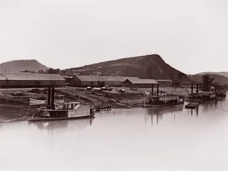 Tennessee River osoitteessa Chattanooga 81 Lookout Mountain Spur, ca. 1864.