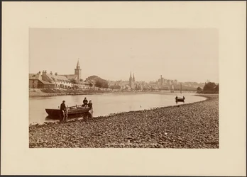 Inverness Huntly Placelta nähtynä