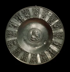 Saksalainen taide: tinasaksinen astia noin 1560. Pariisi, Louvre-museo