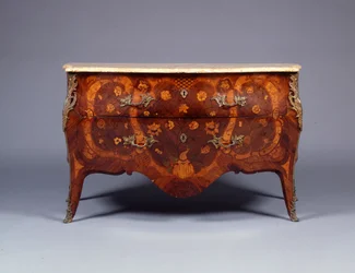 Yksi intarsia- ja parkettipukuparista, n. 1765 (lakattu messinkiin asennettu kingwood, amarantti, tulppaanipuu & bois satine) (katso myös 463023)