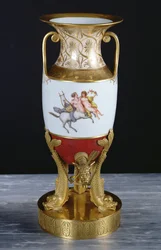 Samovar ensimmäiseltä imperiumin aikakaudelta