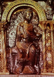 Keisari Kaarle Suuren (742-814) pyhäkkö, yksityiskohta keisari Lothair I:stä (795-855) valtaistuimellaan, 1215 (kulta- ja champleve-emali)