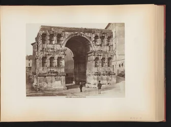Arc de Janus a Roma, Itàlia Roma. Acabat Arco di Giano quadrifronte (títol sobre objecte).