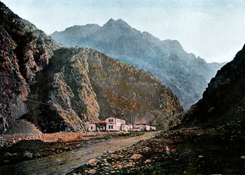 Asema sotatien varrella, Kaichaour, c1890.