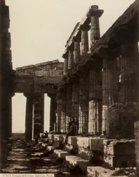 Neptunuksen temppelin rauniot Paestumissa