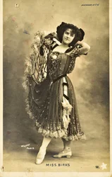 Postikortti: Summer Alcazar - Miss Birksin muotokuva, Music Hall -taiteilija
