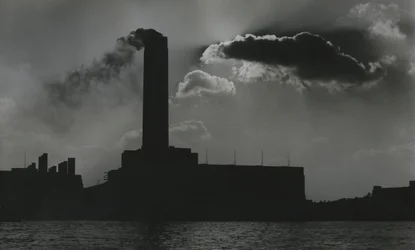 Thamesin puoleinen voimalaitos, Lontoo 1950-luku