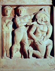 Reliefi, joka esittää Perseusta auttamassa Athenaa tappamaan Gorgon, metooppi Selinunten temppelistä, Sisilia (kivi).