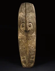 Oval East Sepik -kilpi, Wogamusin tai April River (puu)