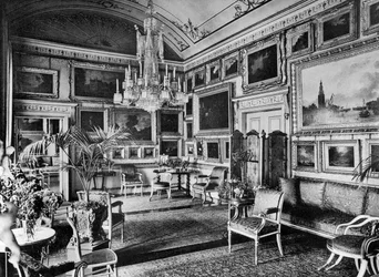 Piccadilly-huone, Apsley House, 1908.
