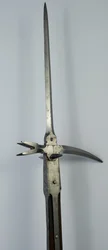 Lucerne Hammer, n. 1600-25 (teräs ja puu)