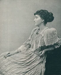 Rouva Hugh E. H. Hoare, 1893