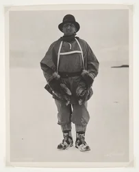 Liut. Bowers Terra Nova -retken aikana (1910-13) etelänavalle (bromidiprintti)