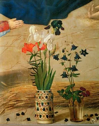 Maljakko, jossa valkoisia, punaisia ja sinisiä liljoja ja iiriksiä (tempera puulle).