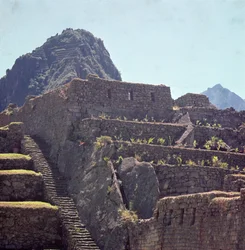 Machu Picchun linnoituksen terassirakennusten rauniot