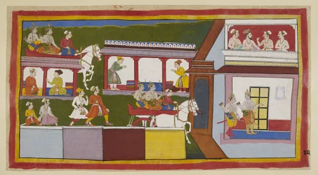 Lisää 15296 (1) f.85r, Prinssit vaunuissaan ajavat Ayodhyan pääkadun läpi ihmetellen kaupungin muutosta sen jälkeen, kun he lähtivät siitä, ja astuvat sitten palatsiin kyselevin elein. Ylähuoneessa kokoontuvat brahmini ja kolme ministeriä
