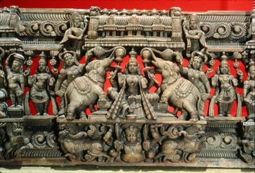 Gata Lakshmi, onnen ja runsauden jumalatar (puu)