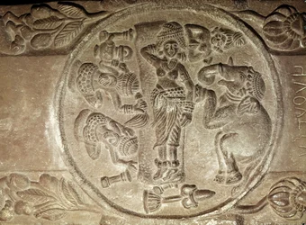 Mayan unta kuvaava reliefi buddhalaisesta stupasta Bharhutissa, Madhya Pradeshissa, myöhäisen Mauryan-kauden Sunga-dynastiassa (180-72 eKr.)