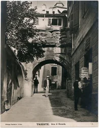 Riccardon kaari, valokuva Giuseppe Maylander, Trieste, Friuli-Venezia Giulia, Italia, noin 1910