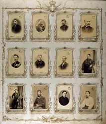 Risorgimento: muotokuvia Tuhansista (tai punapaidoista), jotka osallistuivat Giuseppe Garibaldin retkikuntaan. 1860-1861 Studio Pavia ja Genes. Museo del Risorgimento Rooma