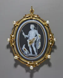 Cameo, joka kuvaa Rooman keisaria Jupiterina, Cameo: roomalainen, 41–54 jKr., Kehys: italialainen, 1500-luvun loppu (cameo: sardonyx; kehys: kulta, emali ja helmet)