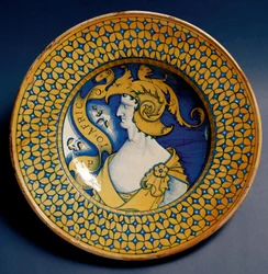 Keramiikkalautanen, jota koristaa Scipio Africanuksen (185-129 eaa.) kuva. Valmistettu Derutassa Italiassa. Noin 1520. Firenze, Museo Nazionale del Bargello