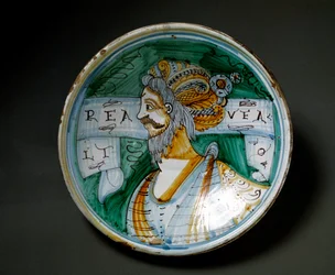 Turbaanipäisen miehen muotokuva. Italian Viterbossa valmistettu keraaminen lautanen. 1600-luku, Firenze, Museo Nazionale del Bargello