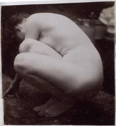 Tutkimus naispuolisesta alastonmallista sivulta katsottuna Jacques de Lalaingin työpajassa, esiselvitys Musee des Beaux arts, Tournain suihkulähteen elementille ja pyöreälle suihkulähteelle