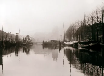 Kanavaveneet, Dordrecht, Alankomaat, 1898.