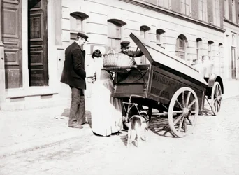 Ihmiset ja koirakärryt, Antwerpen, 1898