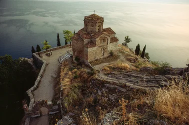 Ohridin alue on maailmanperintökohde. PYHÄN JOHANNEKSEN KIRKKO, OHRID-JÄRVI, JUGOSLAVIA.