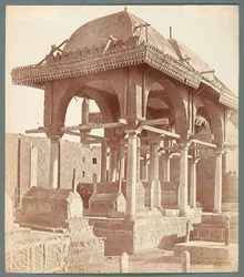 Egypti. Kairo. Osmanien aikaiset sukuhaudat eteläisessä nekropolissa (1700-luku)