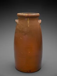 Churn, c. 1879-1900 (liukulasitettu kivitavara)