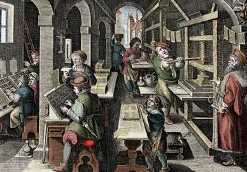 Kirjapaino, noin 1600 - Hollanti. Painaminen: vasemmalla hahmot käyttävät kirjasimia; painamisen valmistelun eri vaiheita valvoo kirjapainomestari. Kaiverrus Giovanni Stradanon (Jan van der Straet) (Johanne) teoksesta "Nova Reperta"
