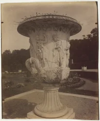 Versailles, (maljakko)