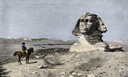 Egyptin sotaretki (1798-1801): Napoleon I Bonaparte (1769-1821) Gizehin sfinksin edessä Egyptissä.