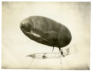 Ilmalaiva "California Arrow"