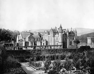 Abbotsford, Skotlanti, 1893.