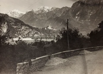 Albumi "Oma maailmansota - muistoja Lounaisrintamasta Kärntenissä, Italiassa, Trentino-Alto Adige" 31.3.1915-12.11.1918 - Josef Zohlen Wien": sota-alue (m/w kuva)