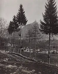 Albumi "Oma maailmansota - muistoja Lounaisrintamasta Kärntenissä, Italiassa, Trentino-Alto Adigessa) 31.3.1915-12.11.1918 - Josef Zohlen Wien": Plicznan rauniot (m/v kuva