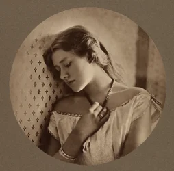 [Ellen Terry kuusitoistavuotiaana]