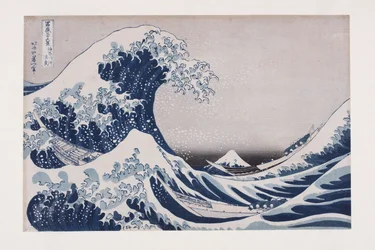 The Hollow of the Deep Sea Wave Kanagawan edustalla (Kanagawa-oki nami ura) (värillinen puupalikkaprintti)
