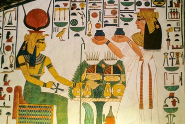 Nefertarin hauta; Nefertari tarjoaa viiniä dietien ryhmälle; Egypti, Valley of the...