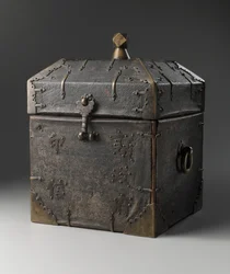 Laatikko viralliselle sinetille, 1700-luvun viimeinen puolisko (puinen nahka- ja metalliosilla)