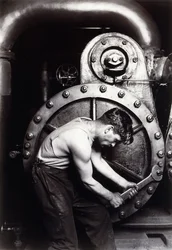 Powerhouse Mechanic, n. 1924;
