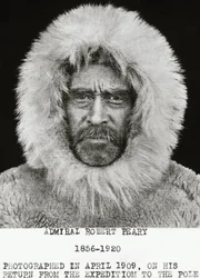 Amerikkalainen tutkimusmatkailija Robert Edwin Peary (1856-1920) kuvattiin huhtikuussa 1909 palatessaan tutkimusmatkaltaan pohjoisnavalle