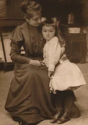 Nainen ja lapsi, 1937