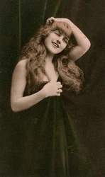 nainen vuodesta 1918.